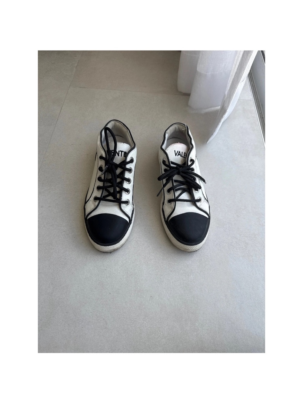 Mario Valentino White and Black Low-Top Sneakers